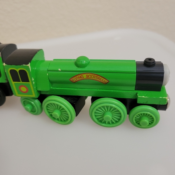 Thomas Wooden Railway 1999 Flying Scotsman LNER 4472 Train Set - RARE! - Picture 8 of 10